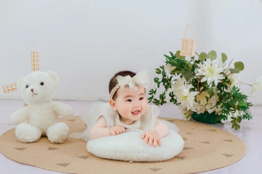 常宁宝宝多久会抬头